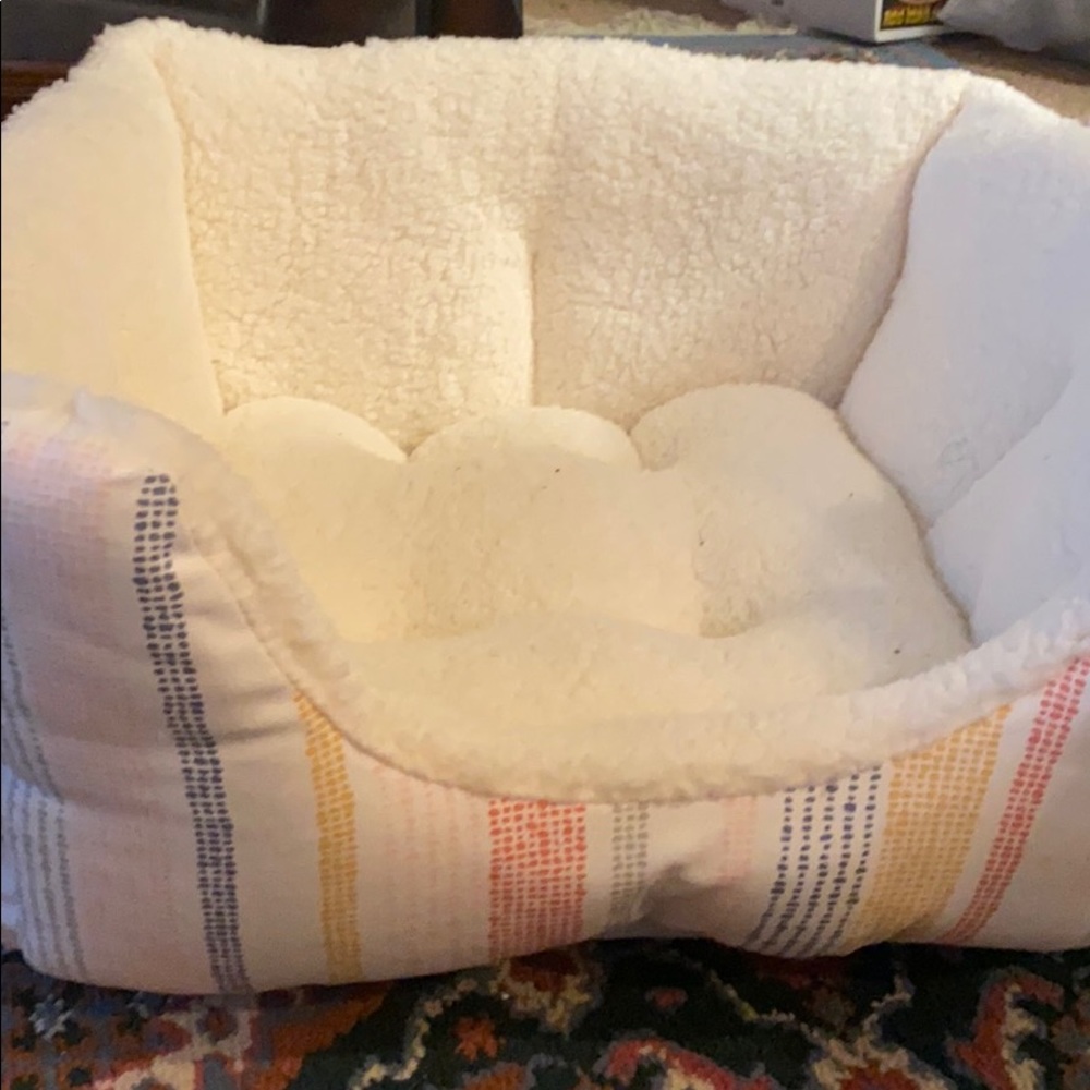 Boots & Barkley Dog/Cat Bed